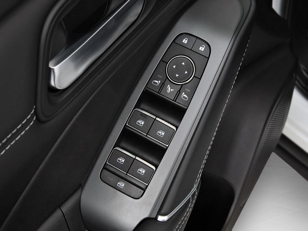 Nissan Qashqai DIG-T 116kW CVT N-Connecta 12