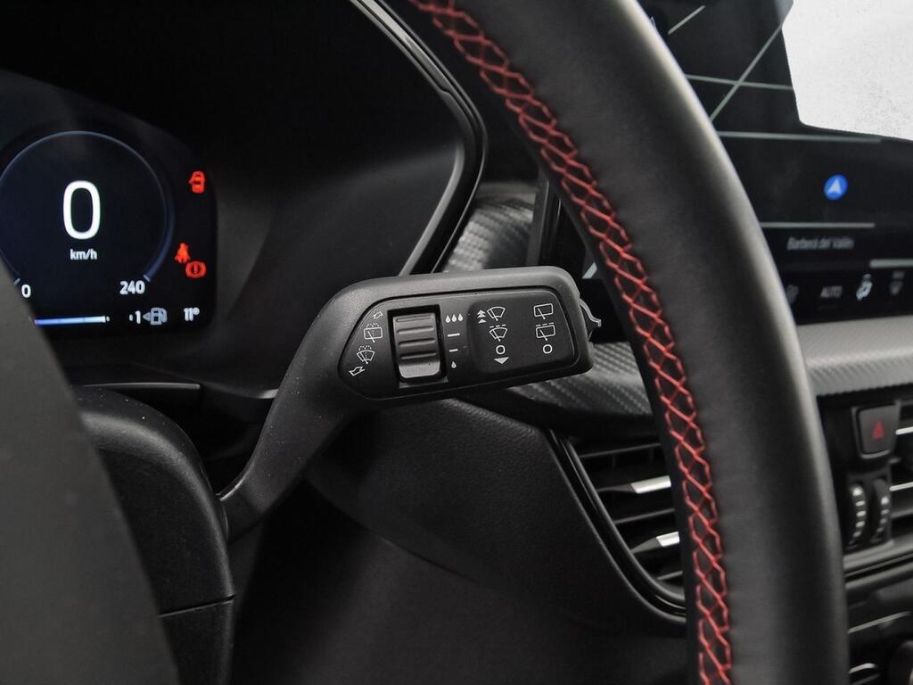 Ford Kuga ST-Line 1.5T EcoBoost 110kW (150CV) 17