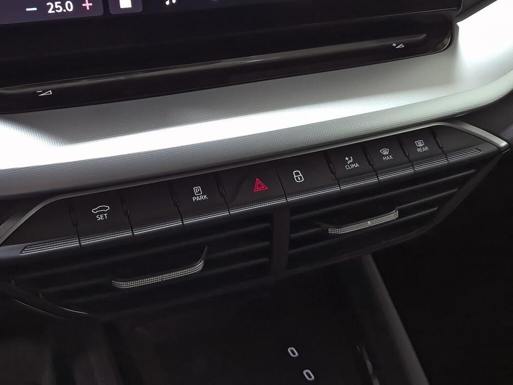 Skoda Octavia Combi 2.0 TDI 85kW (115CV) Design 24