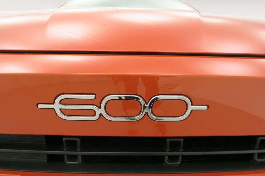 Fiat 600 600e La prima 54kwh 115kw (156cv) 20