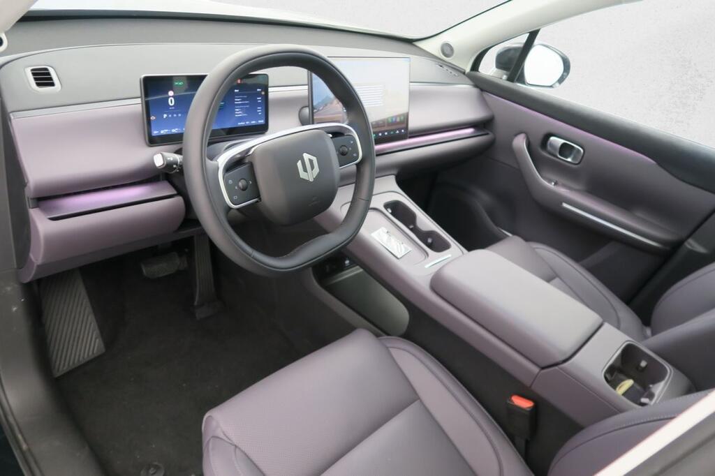 Leapmotor C10 C10 BEV 69.9kWh Design Auto 6