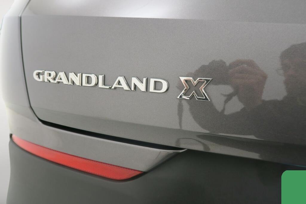 Opel Grandland X 1.2 Turbo Selective 18