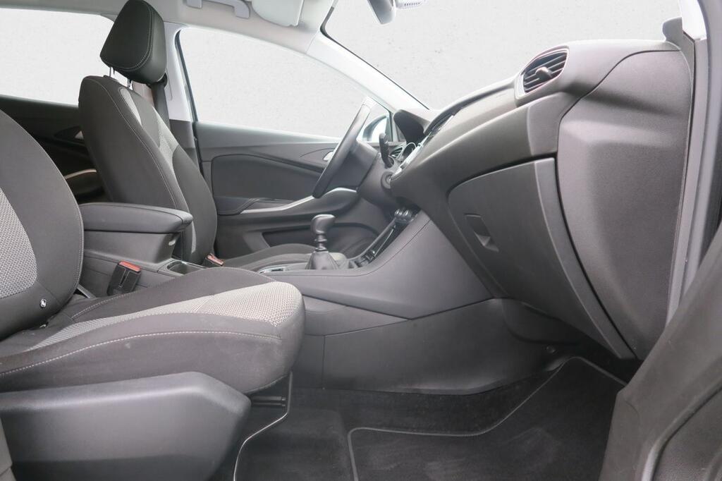 Opel Grandland X 1.2 Turbo Selective 13