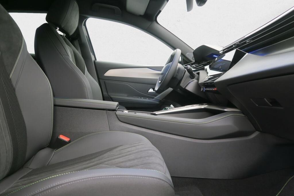 Peugeot 308 5P GT Eléctrico 115kW (156CV) 54kWh 13