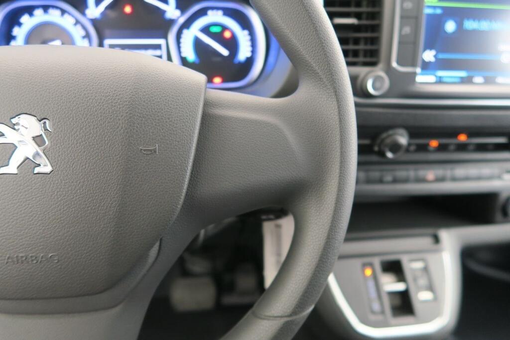 Peugeot Expert E-EXPERT FURGON STANDARD BEV (100KW) 136CV 13