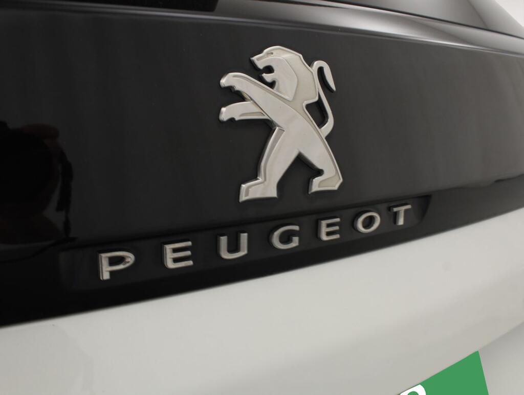 Peugeot 3008 1.2 PURETECH 96KW (130CV) ALLURE S&S 17