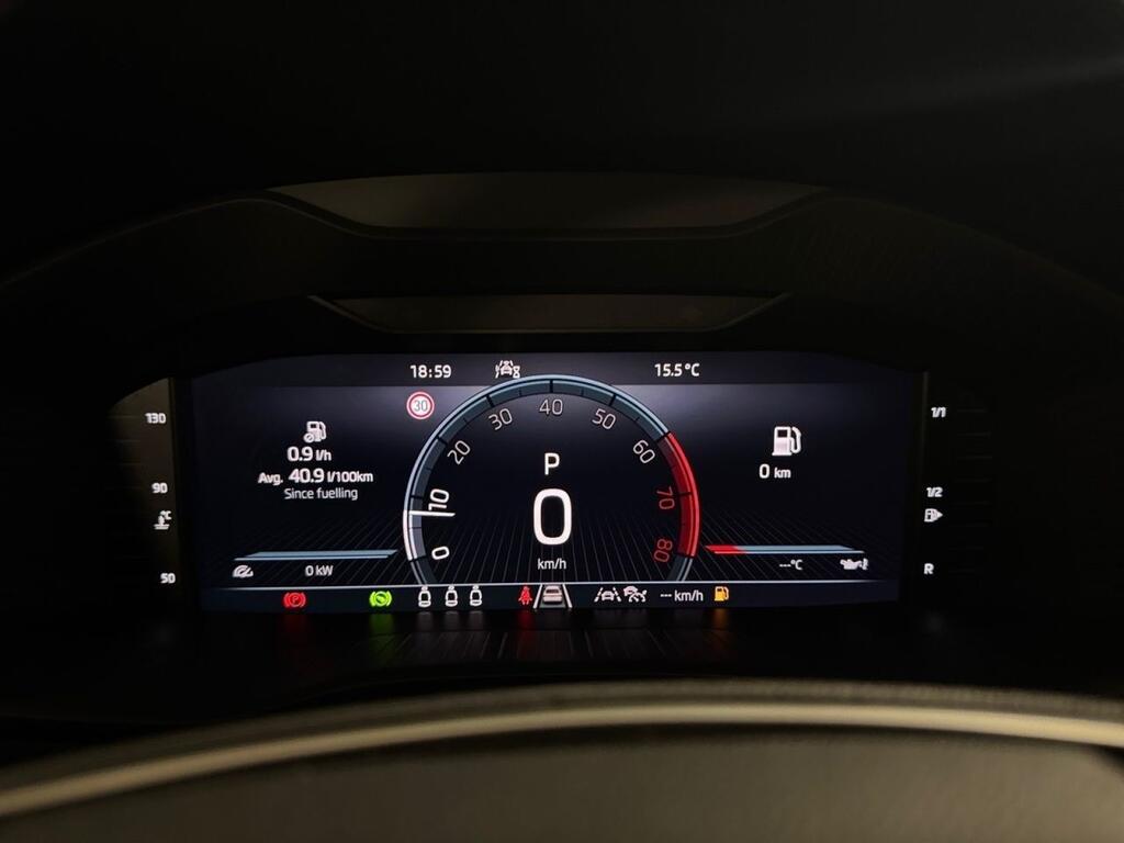 Skoda Karoq 1.5 TSI 110kW (150CV) DSG ACT Selection 11