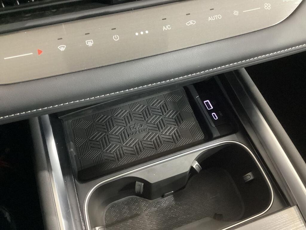 Ebro S700 1.5 TGDI PHEV Luxury E-CVT 20