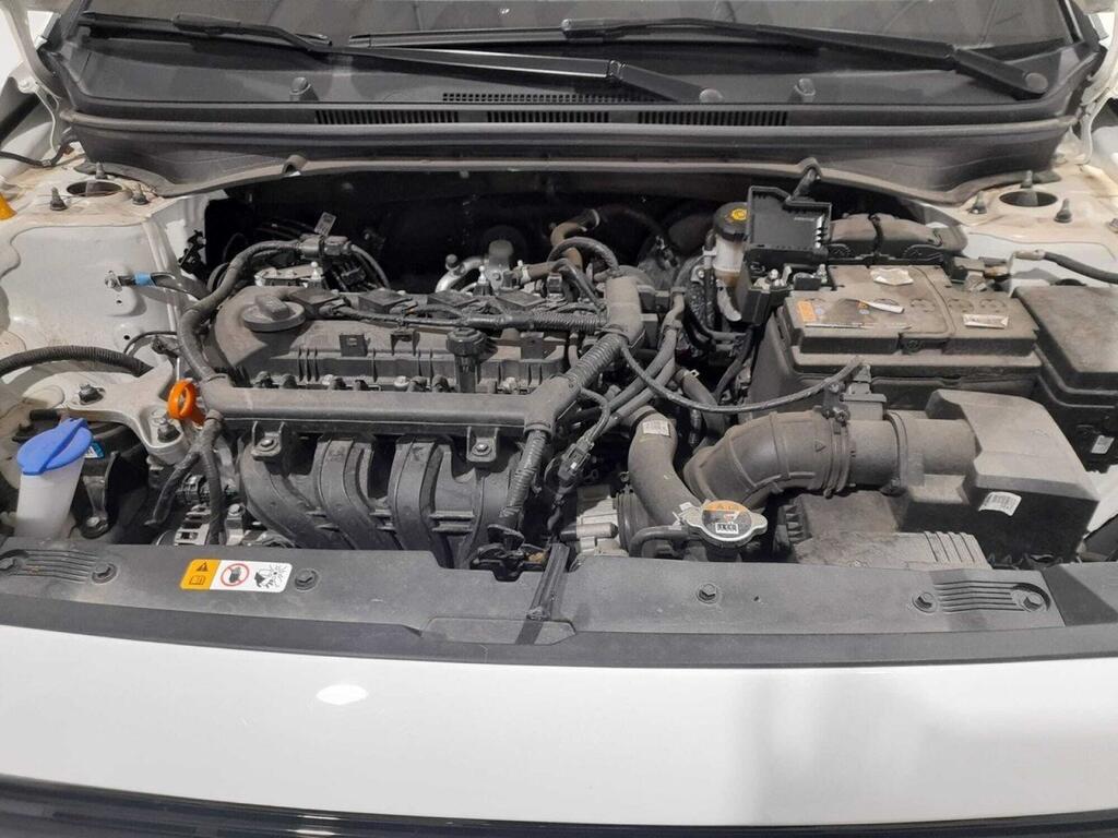 Hyundai Bayon 1.2 MPI Essence 31