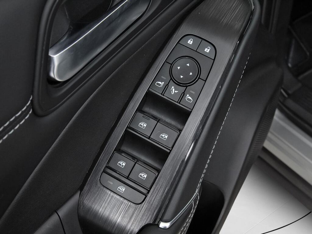 Nissan Qashqai DIG-T 116kW Xtronic N-Connecta 12