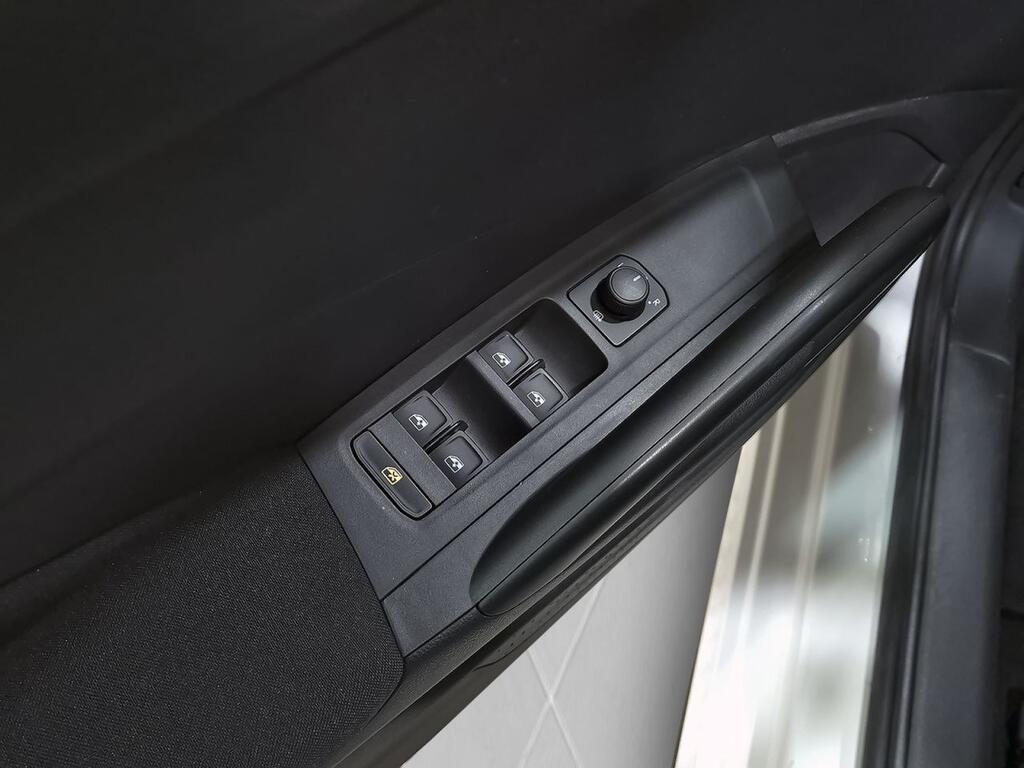 Skoda Fabia 1.0 TSI 70KW (95CV) Ambition 11