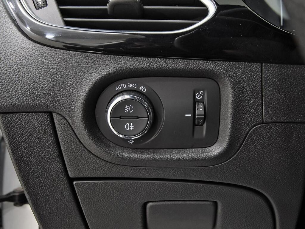 Opel Astra 1.2T SHR 107kW (145CV) Ultimate 15