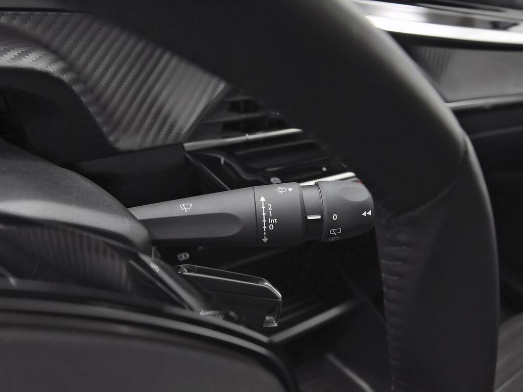 Peugeot 208 Active Puretech 100 15