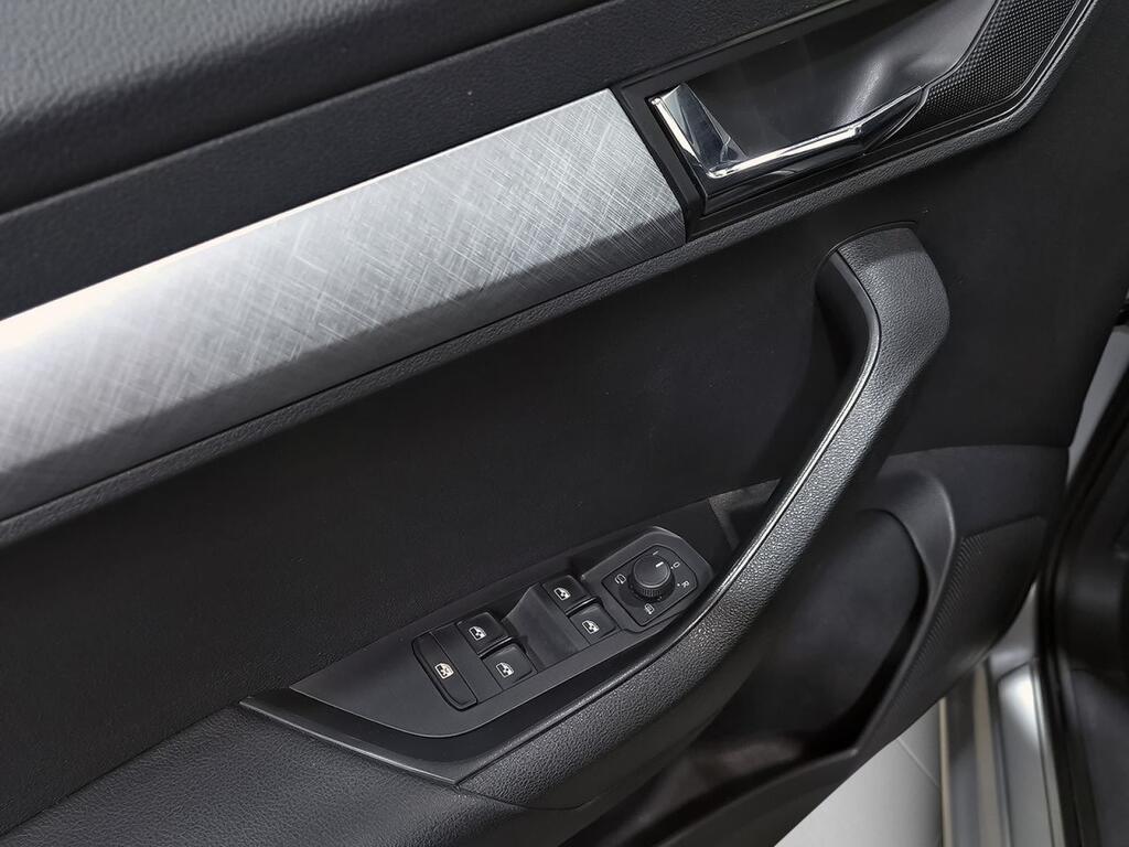 Skoda Karoq 2.0 TDI 110kW (150CV) Ambition 11