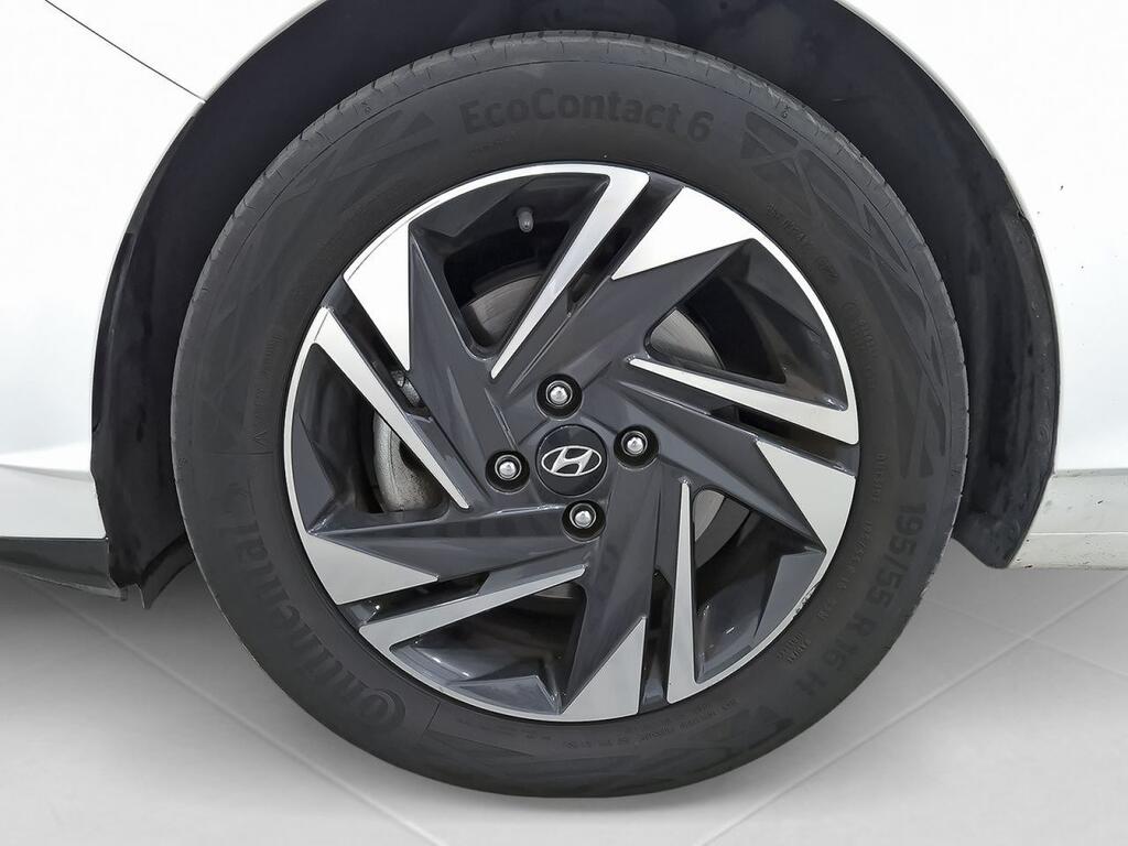 Hyundai i20 1.0 TGDI 74kW (100CV) 48V Tecno 10