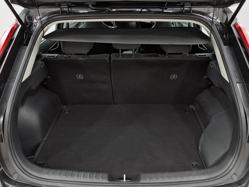 Kia Niro 1.6 GDi PHEV 104kW (141CV) Concept 9