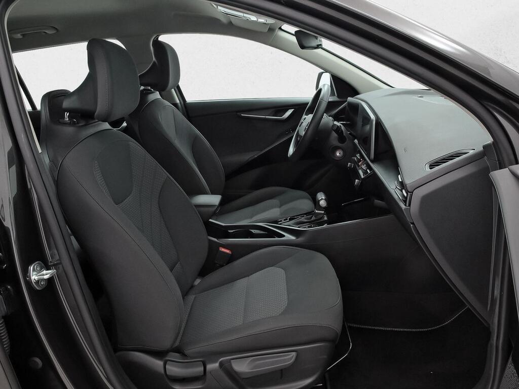 Kia Niro 1.6 GDi PHEV 104kW (141CV) Concept 7