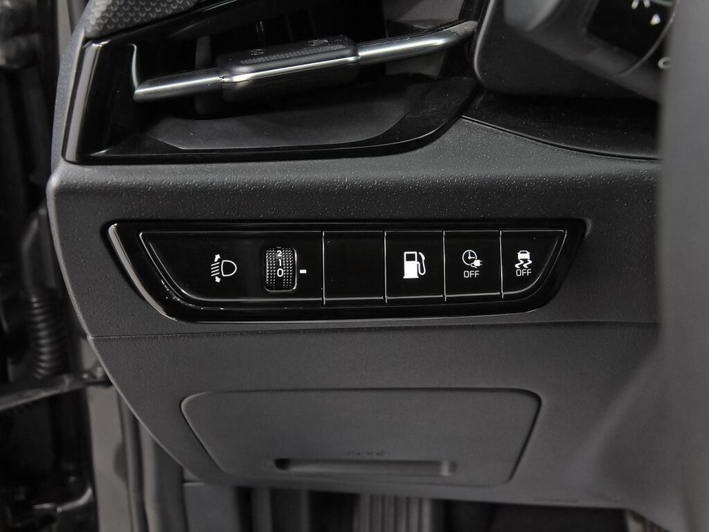 Kia Niro 1.6 GDi PHEV 104kW (141CV) Concept 13