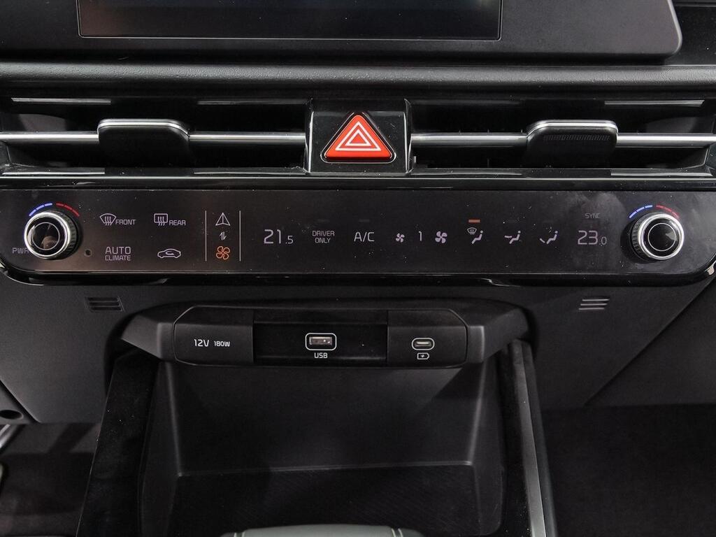 Kia Niro 1.6 GDi PHEV 104kW (141CV) Concept 27