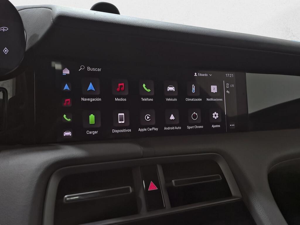 Porsche Taycan 4S Cross Turismo 26