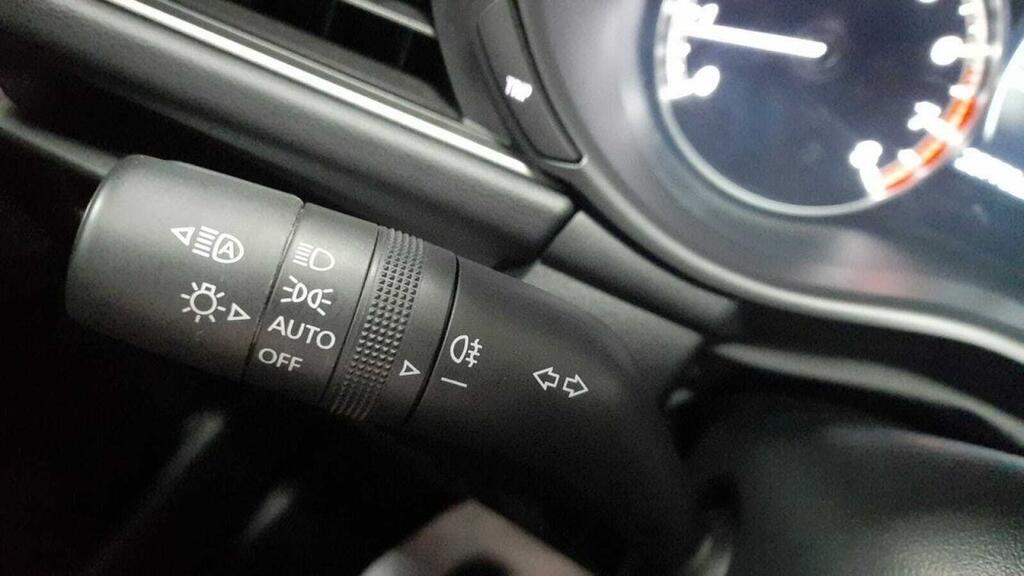 Mazda 3 2.5L e-SKYACTIV G MHEV 103kW Prime-line 22