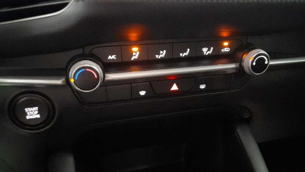 Mazda 3 2.5L e-SKYACTIV G MHEV 103kW Prime-line 19