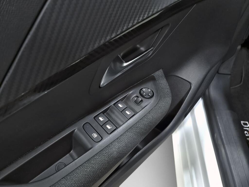 Peugeot 208 PureTech 74kW (100CV) Style 11