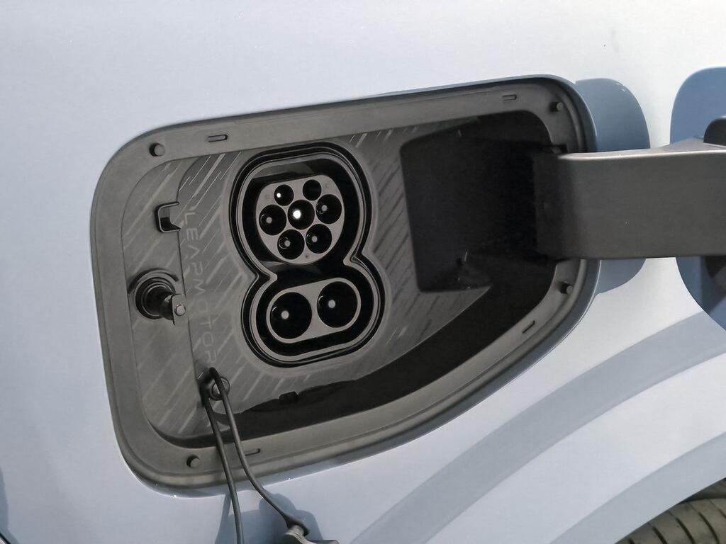 Leapmotor B10 B10 BEV 67.1kWh DesignProMax Auto 38