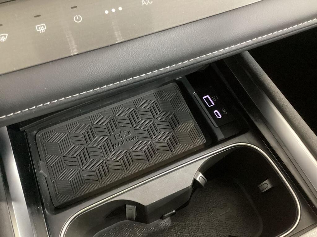 Ebro S700 1.5 TGDI PHEV Luxury E-CVT 19