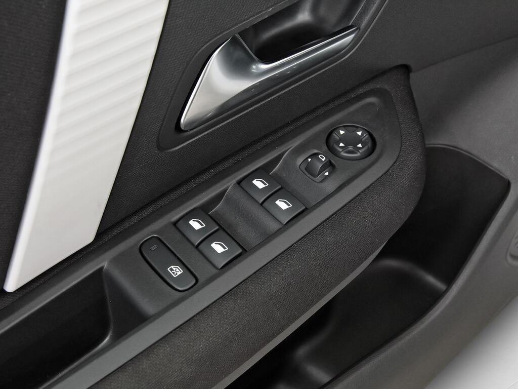 Citroën C4 X PureTech 100 S&S 6v You 13