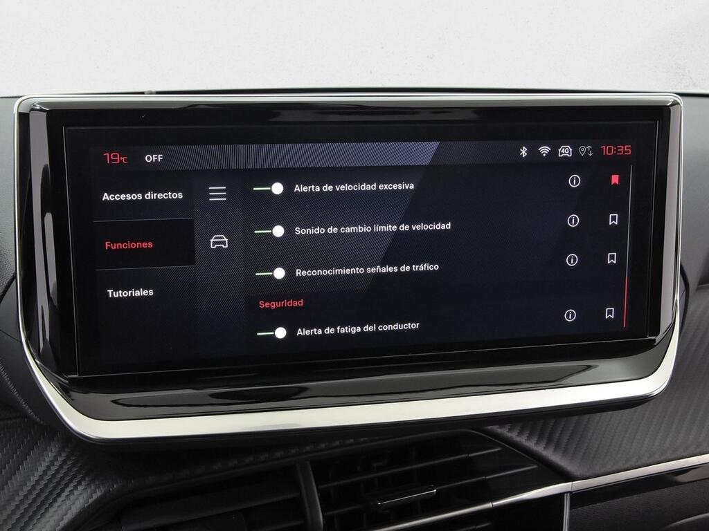 Peugeot 208 Allure Puretech 100 29