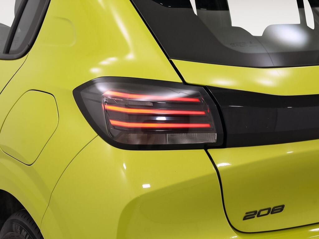 Peugeot 208 Active Puretech 100 34