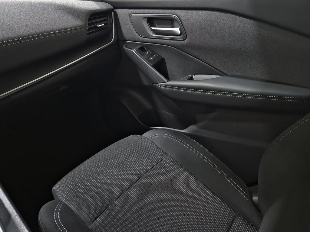 Nissan Qashqai DIG-T 103kW (140CV) mHEV 4x2 Acenta 29