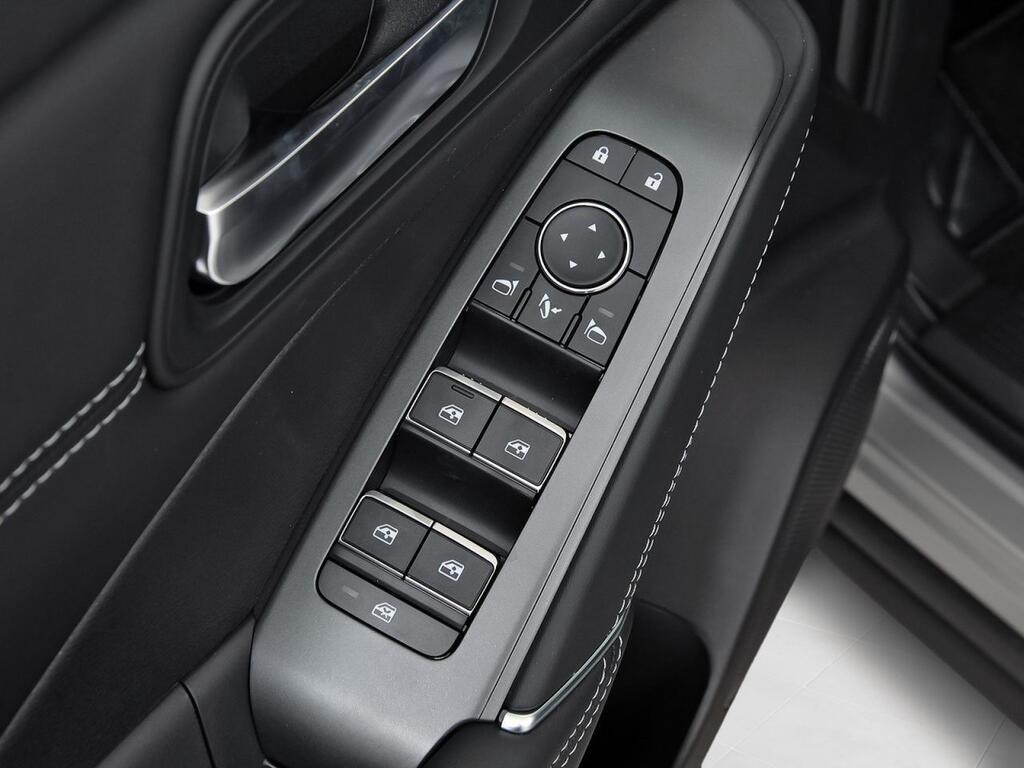 Nissan Qashqai DIG-T 116kW CVT N-Connecta 11