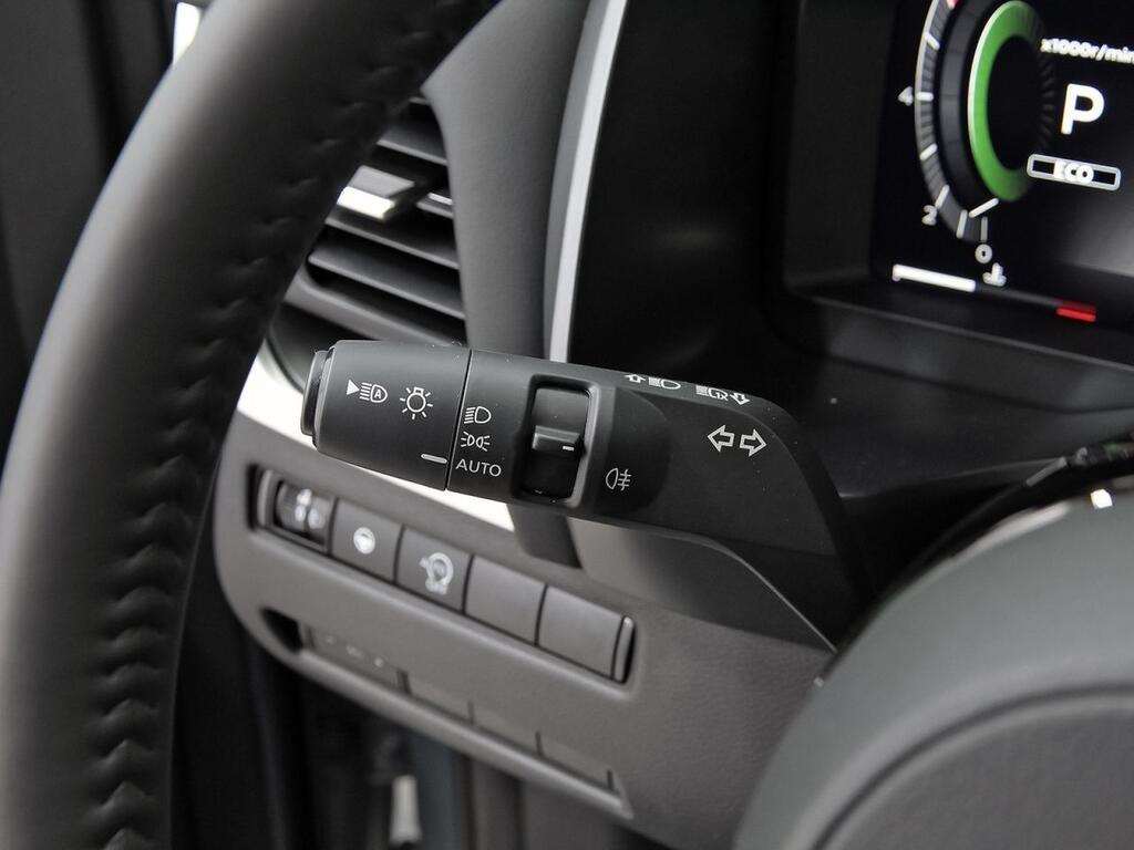 Nissan Qashqai DIG-T 116kW CVT N-Connecta 13