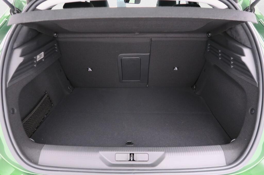 Peugeot 308 5P Allure Hybrid PHEV 180 e-EAT8 17