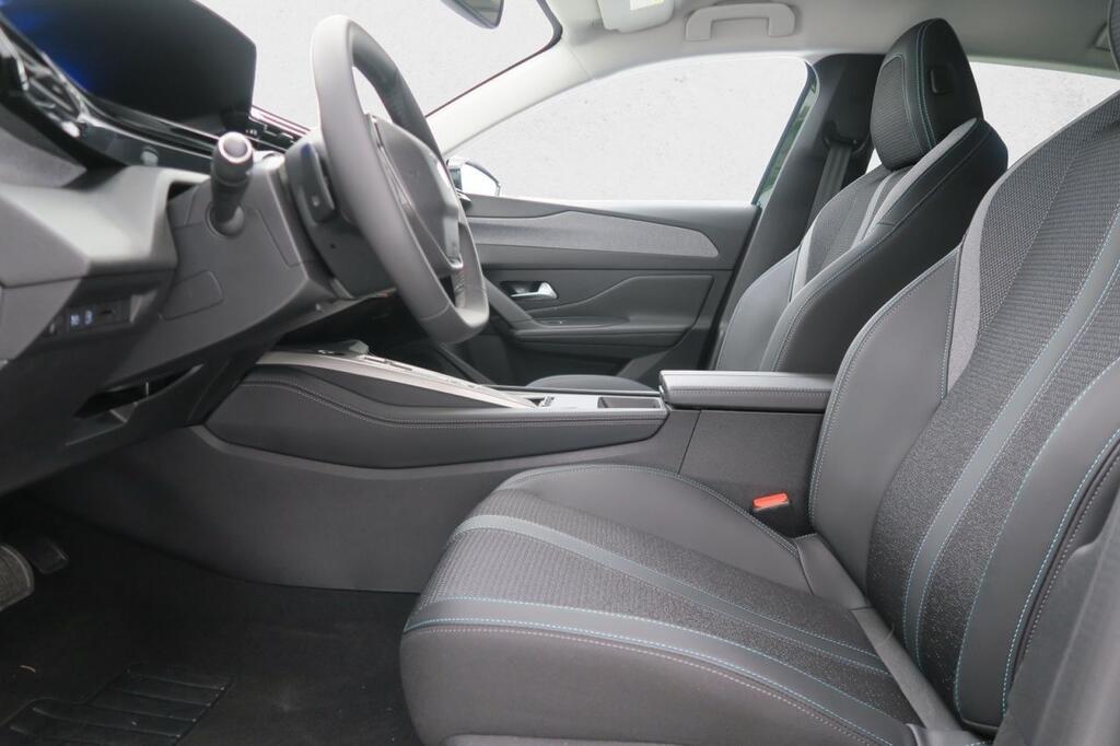 Peugeot 308 5P Allure Hybrid PHEV 180 e-EAT8 15