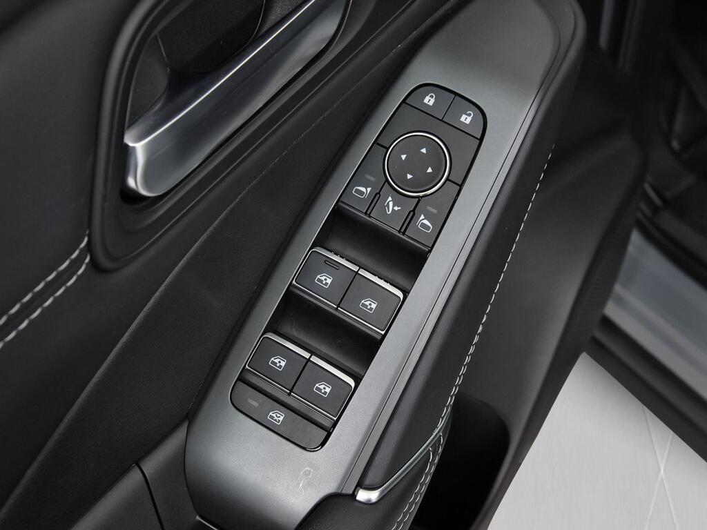 Nissan Qashqai DIG-T 116kW Xtronic N-Connecta 12