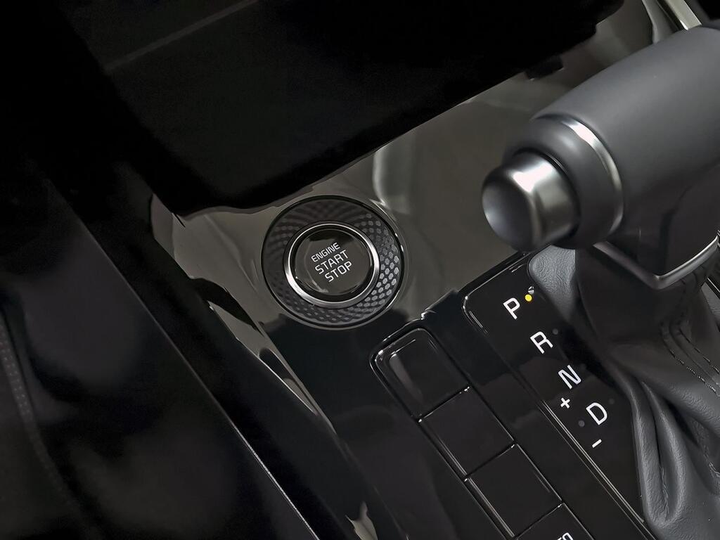 Kia Niro 1.6 GDi HEV 104kW (141CV) Concept 36