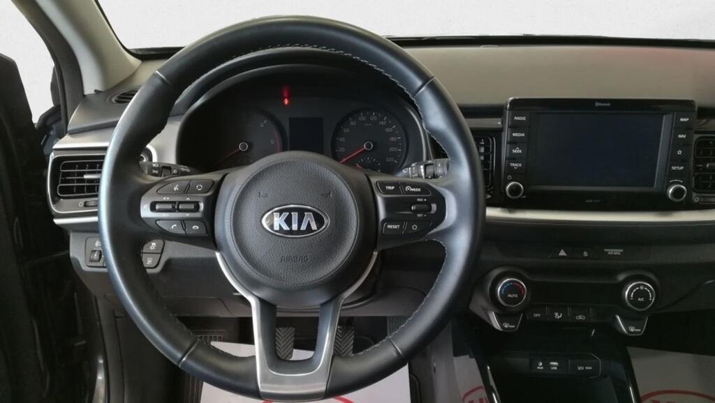 Kia Stonic 1.0 T-GDi 74kW (100CV) Drive 13