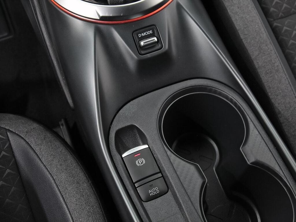 Nissan Juke DIG-T 84 kW (114 CV) DCT 7V N-Connecta 31