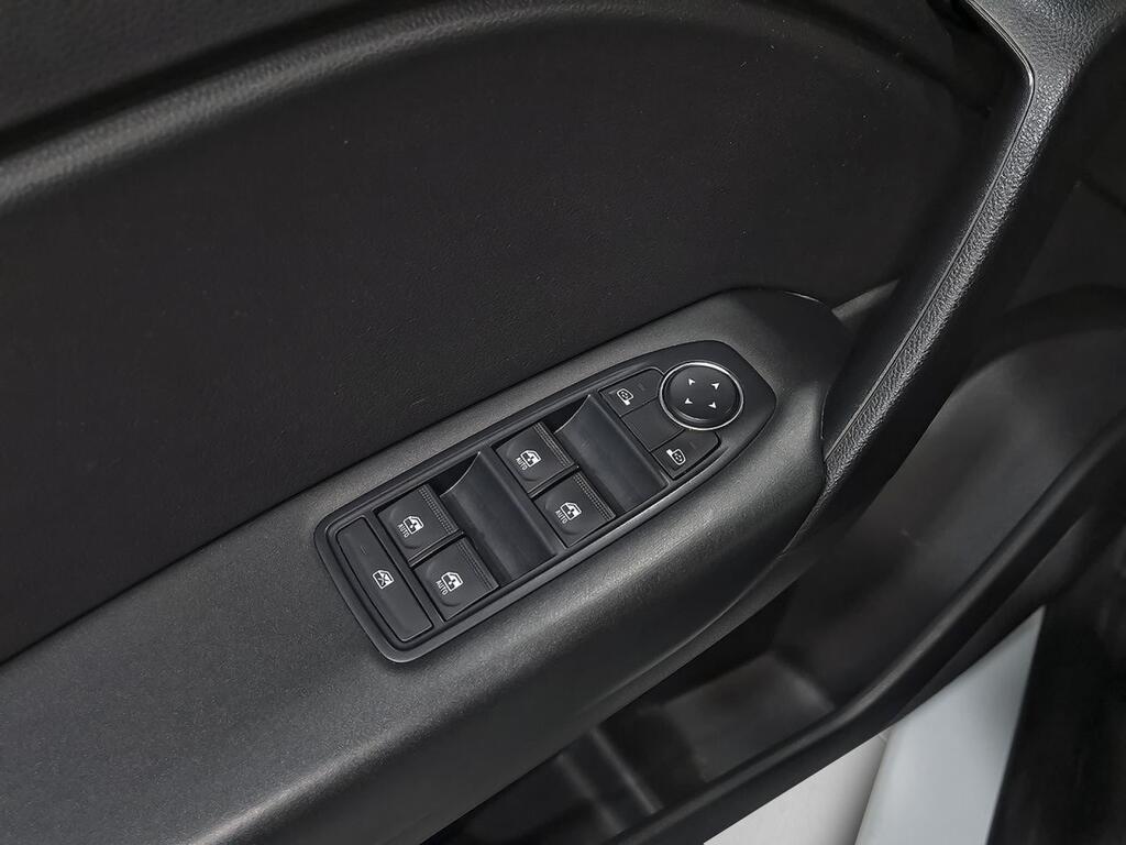 Renault Captur Intens TCe 140CV GPF Micro Híbrido 11