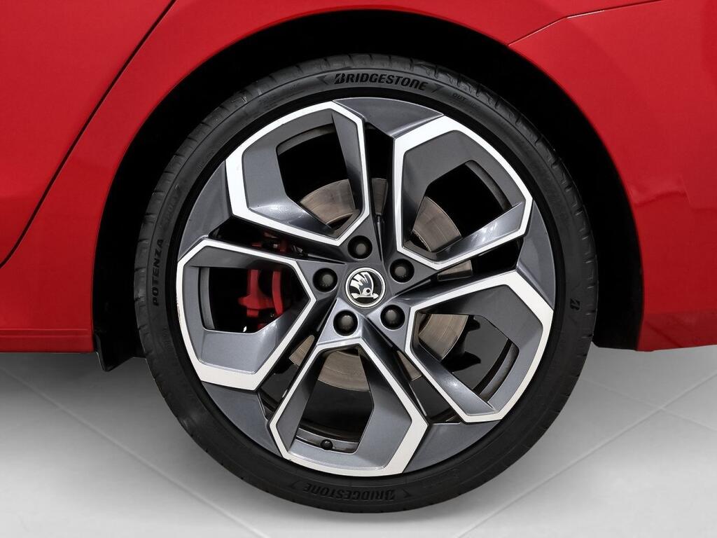 Skoda Octavia Combi 2.0 TSI 180kW (245CV) DSG RS 10