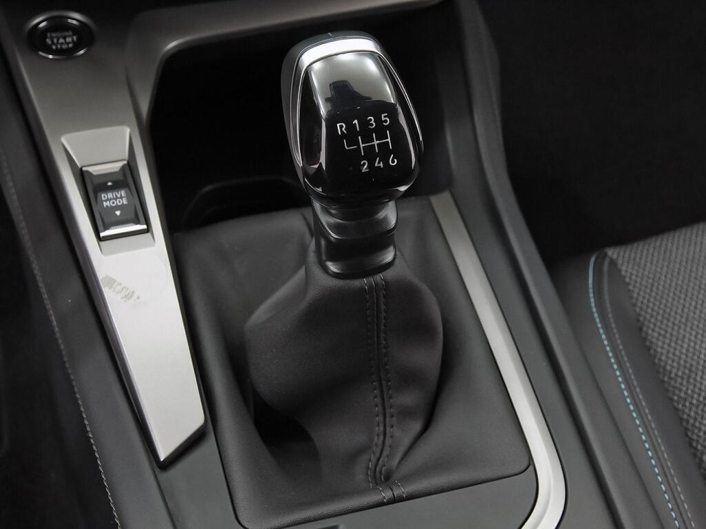 Peugeot 308 5P Allure PureTech 130 S&S MAN 31