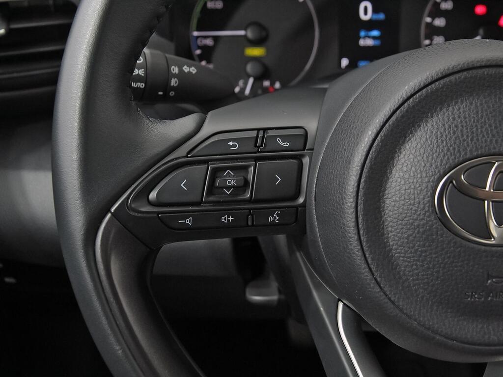 Toyota Yaris 1.5 120H Active Plus 18