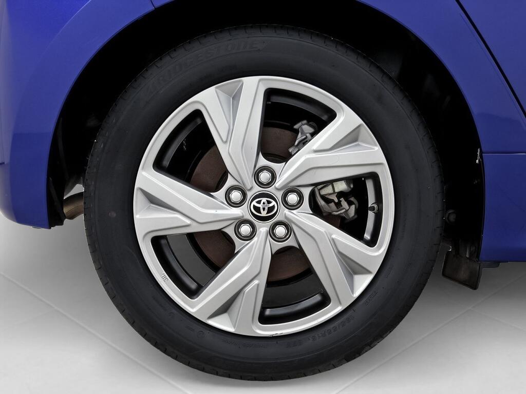 Toyota Yaris 1.5 120H Active Plus 11