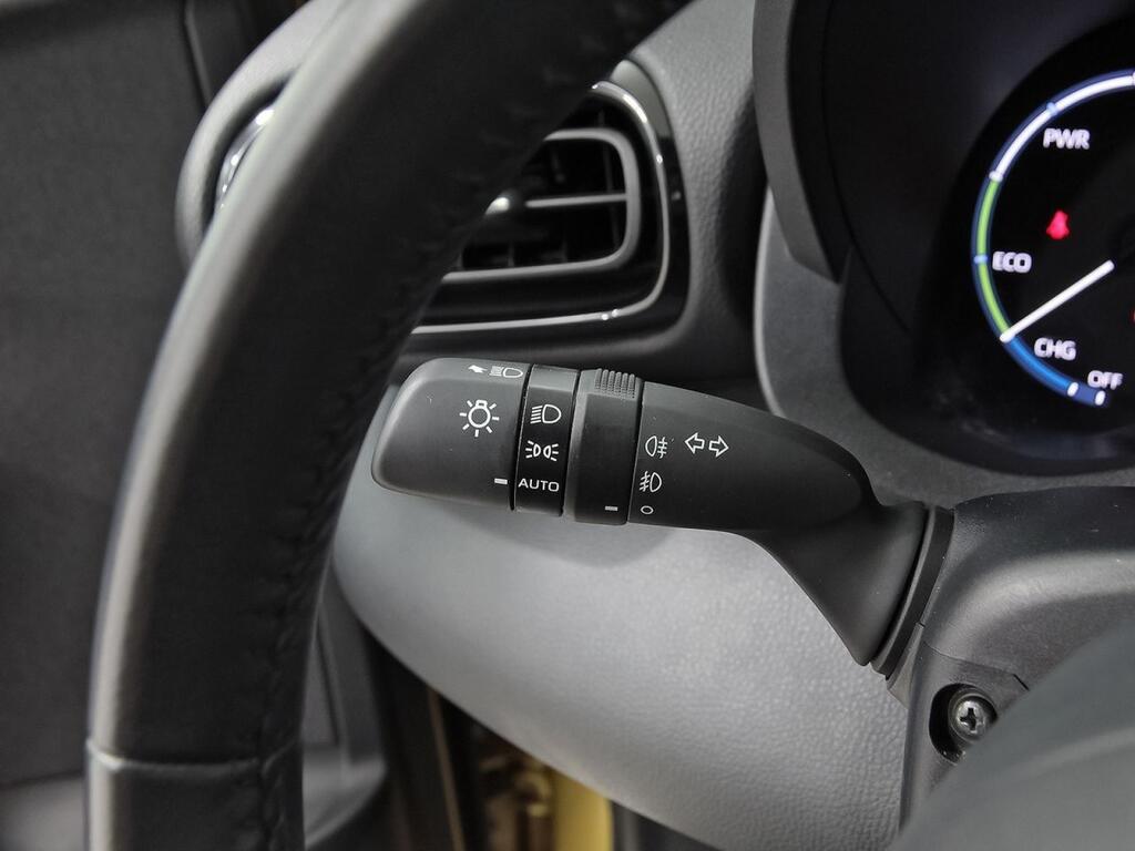 Toyota Yaris Cross 1.5 120H Active Tech 16