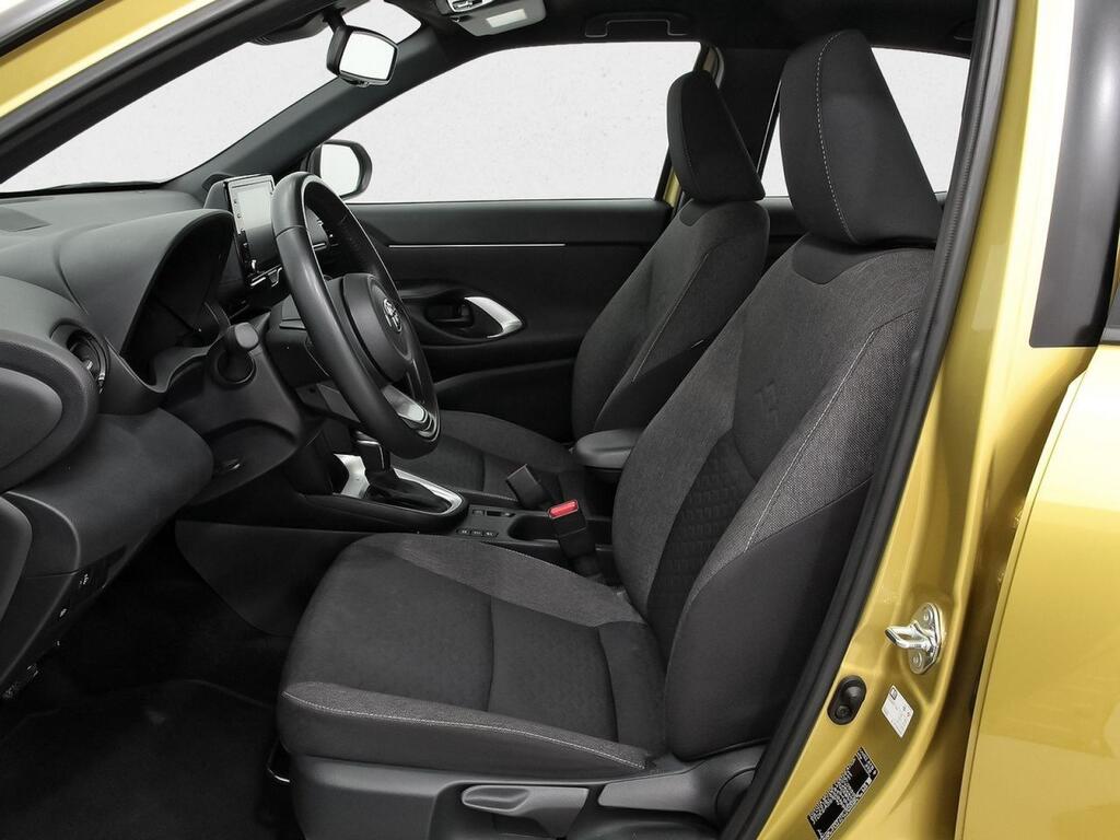 Toyota Yaris Cross 1.5 120H Active Tech 8