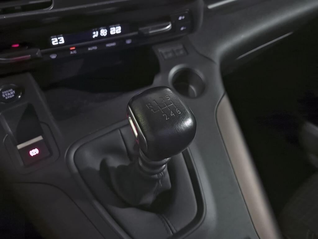 Peugeot Rifter 1.5 BLUEHDI 100 GT BUSINESS STANDARD 5P (N1) 27