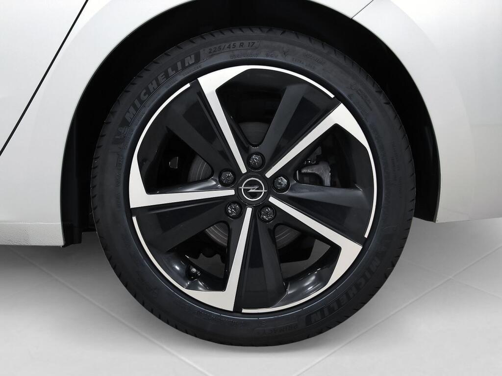 Opel Astra 1.2T XHT 96kW (130CV) GS 11